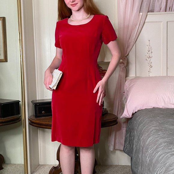 Dresses & Skirts - Vintage Red Velveteen Wiggle Dress